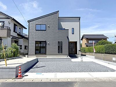 外観:完成済みなので即日ご案内可能です! お気軽にお問い合わせください! 外観:完成済みなので即日ご案内可能です! お気軽にお問い合わせください!