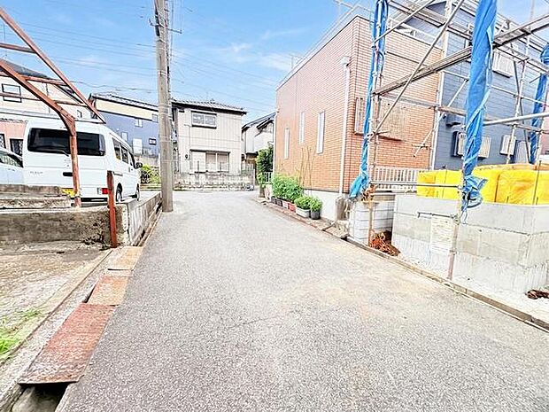 接道状況:南東側約4.4m公道