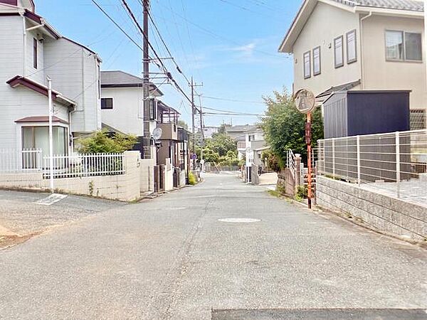 接道状況：北西側約5.9ｍ公道、南西側約3.85、4.4ｍ公道