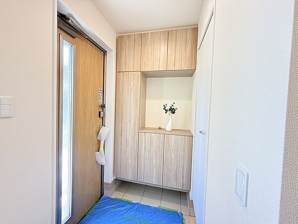 玄関を拡大表示