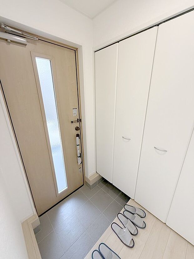 収納付き玄関 モデル棟