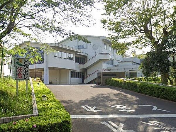 四街道市立吉岡小学校（645m）