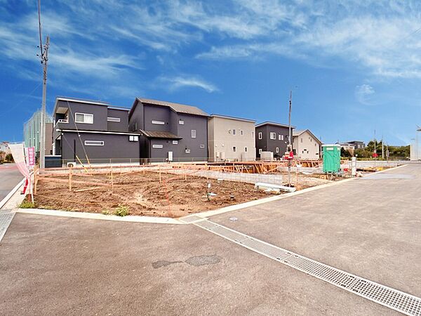 現況；建築中