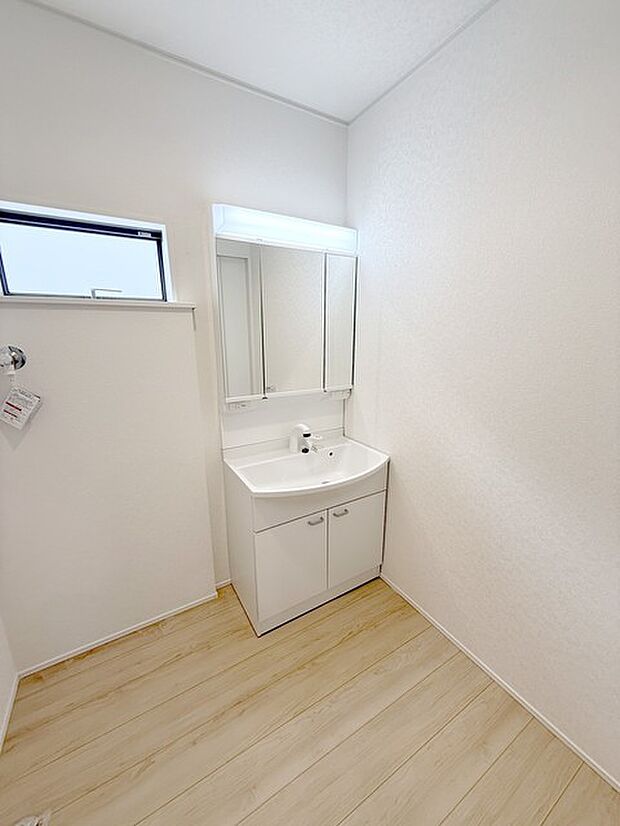 暮らしを快適に変えるシャワー付洗面台つき モデル棟