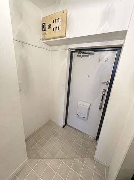 玄関を拡大表示