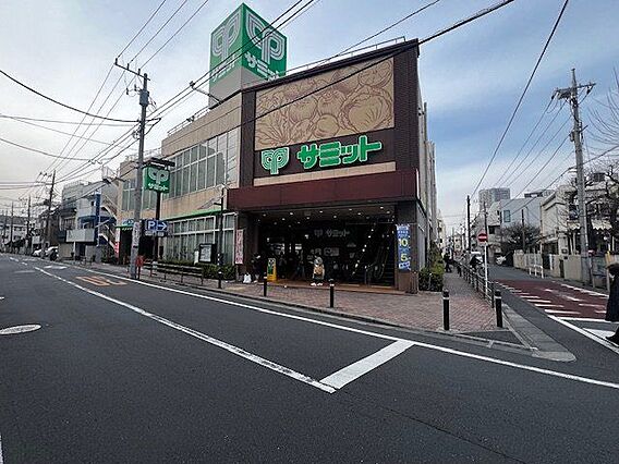 サミットストア...