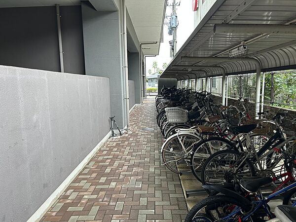 【駐輪場】敷地内に駐輪場があり、十分なスペースを確保しています！