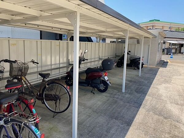 駐輪場