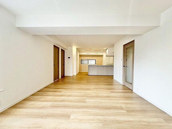 apartment 東京都台東区竜泉３丁目
地図を見る