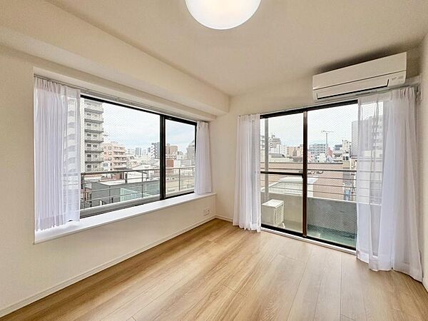 apartment 東京都台東区竜泉３丁目
地図を見る