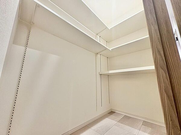 apartment 東京都台東区竜泉３丁目
地図を見る