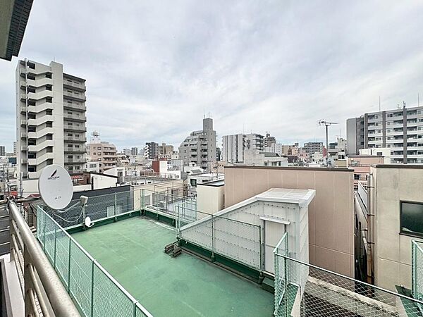 apartment 東京都台東区竜泉３丁目
地図を見る