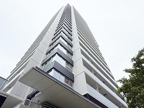 建物の居住性に拘った邸宅は、「落ち着き」と「安らぎ」と「快適」を実現してくれます。