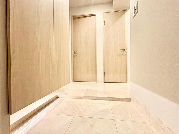 この場所には「希望」と「優越」で包み込んでくれる「特別」な空間があります。