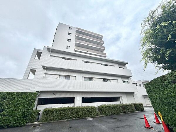 建物の居住性に拘った邸宅は、「落ち着き」と「安らぎ」と「快適」を実現してくれます。