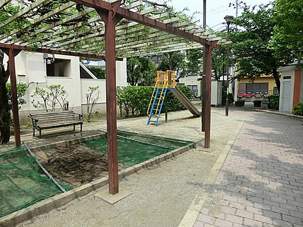 北小岩一丁目児童遊園まで約523m