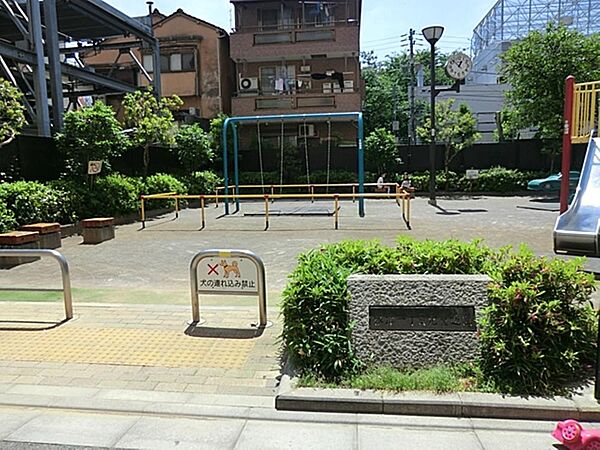 根津一丁目児童遊園まで約652m