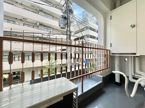 日が昇り、そして沈んでゆく・・・東京という都市が愛おしくなっていく。