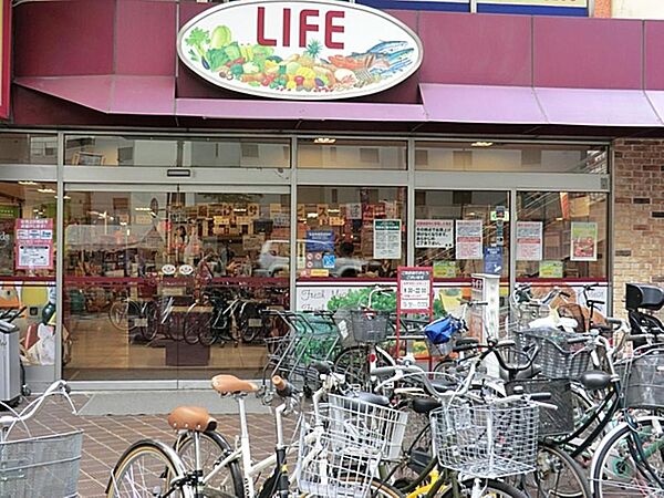 ライフ板橋店まで約828m