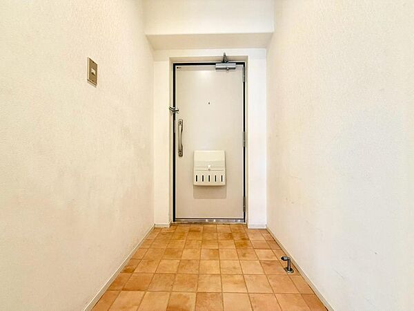 お家の面構えの良さは玄関アプローチで決まると言っても良いでしょう。大切な「我が家」を演出するために、お家の外構周りに色々と手を加える方も増えてきています。追加工事もご相談下さい。