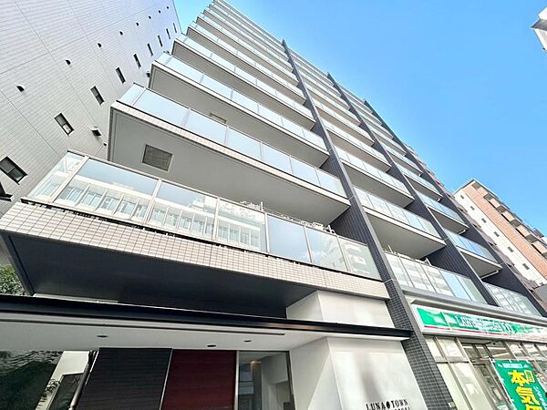 外観：313004936012