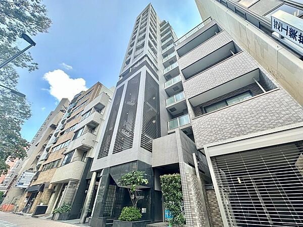 贅沢といえるほどの豊かな居住性と、プライドを満たすクオリティが見事に調和した住空間。