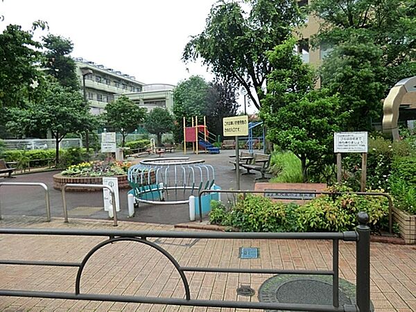 東大泉二丁目公園まで約550m
