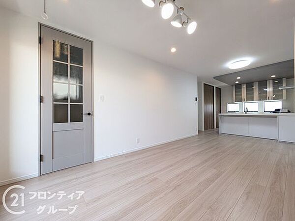 リビング/ダイニングを拡大表示