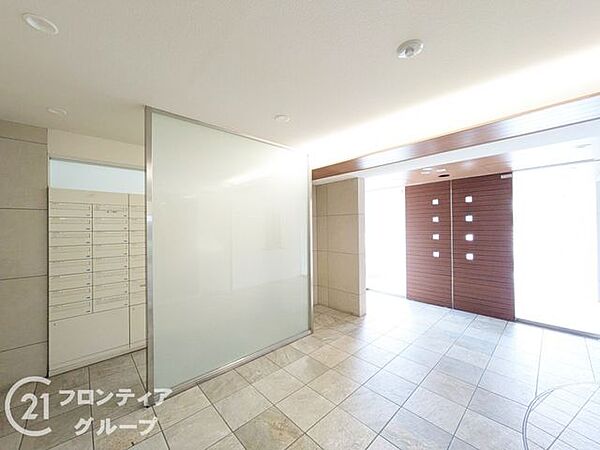 マンションのロビーは、住民の皆様が集うコミュニケーションの場であり、憩いの場です。