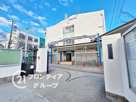 神戸市立住吉中学校 徒歩18分。 1390m