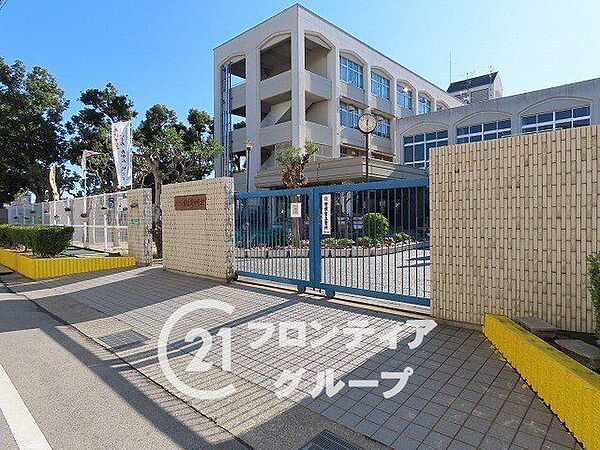神戸市立須佐野中学校 徒歩14分。 1090m