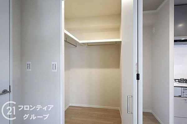 住まい選びは、価格や立地だけでなく、将来の暮らし方まで含めて考えることが大切です。今の段階で気になっていることを、まずスタッフに話してみてください