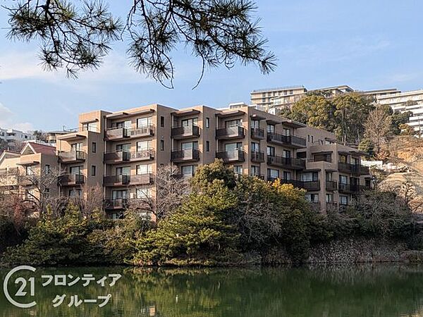 外観：328000671747