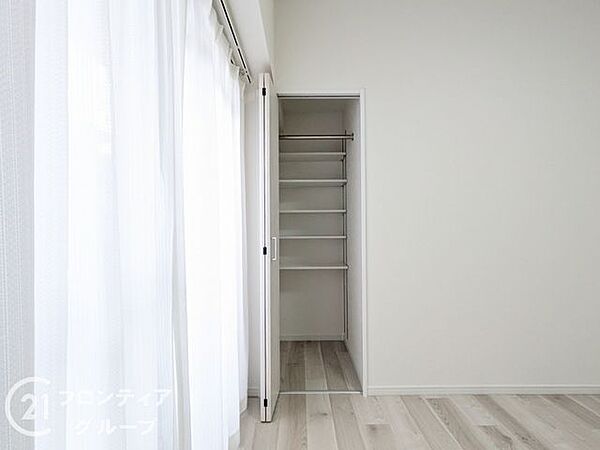 エリアの特性や周辺環境についての情報提供も行っています。物件だけでなく、地域の暮らしやすさも含めてご確認いただけます