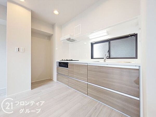 はじめてのご相談でも、経験豊富なスタッフが丁寧にお話を伺います。住まいのことで気になることがあれば、いつでもお声がけください