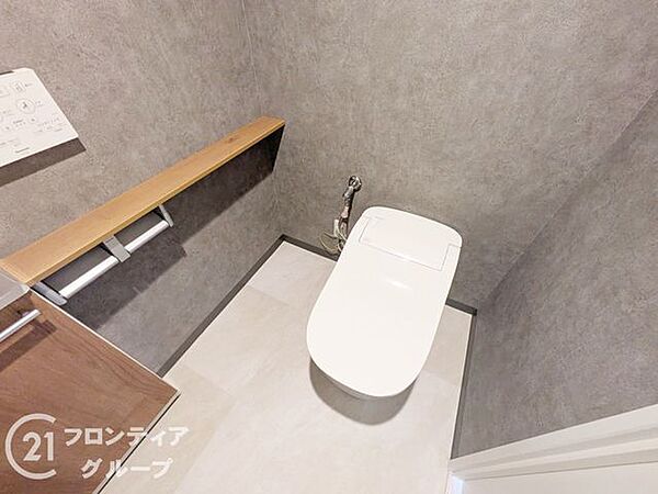 はじめてのマイホーム購入は、わからないことだらけで当然です。資金計画から物件選びまで、順を追ってスタッフが一緒に考えていきます