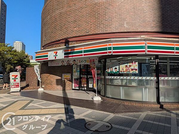 セブンイレブン神戸中央磯辺通店 徒歩3分。 200m