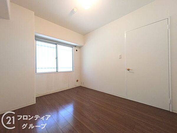 住まい選びは、価格や立地だけでなく、将来の暮らし方まで含めて考えることが大切です。今の段階で気になっていることを、まずスタッフに話してみてください