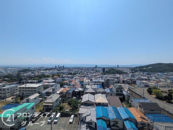 マイホームは一生に一度の大きな買い物だからこそ、納得いくまで情報を集めてほしいと思います。疑問はどんどんスタッフにぶつけてください