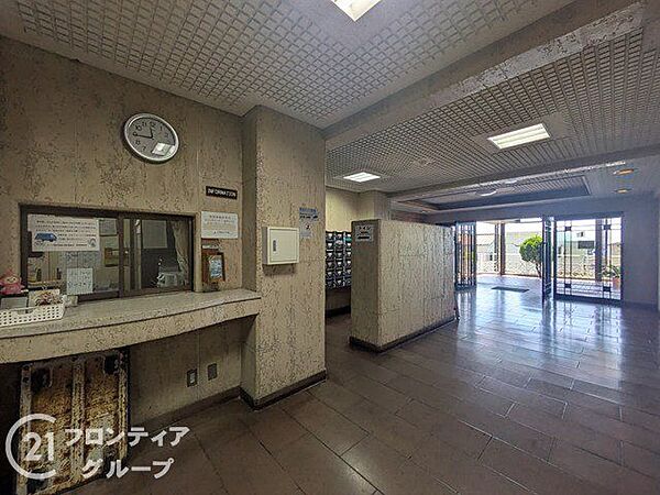 写真だけではわからない採光・広さ・周辺環境の実感は、実際に足を運んでみることが一番です。ご見学はいつでもご予約いただけます
