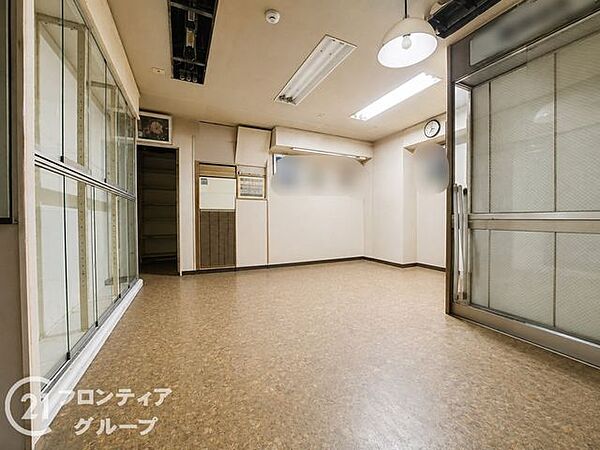 住まい選びは、価格や立地だけでなく、将来の暮らし方まで含めて考えることが大切です。今の段階で気になっていることを、まずスタッフに話してみてください