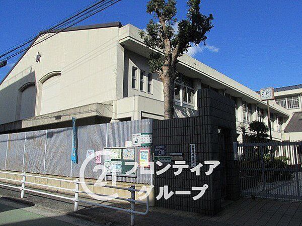 神戸市立御蔵小学校 徒歩2分。 110m