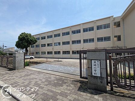 神戸市立魚崎小学校 徒歩8分。 630m