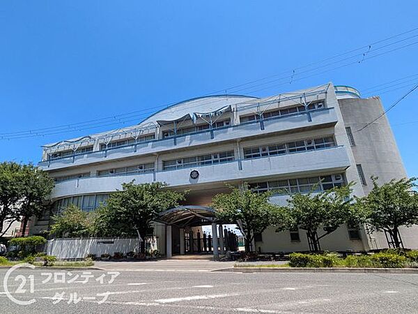 神戸市立魚崎中学校 徒歩20分。 1570m