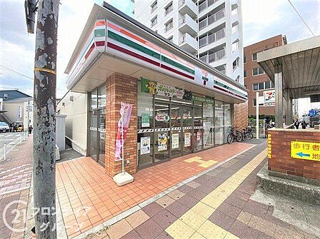 セブン-イレブン 神戸小河通5丁目店 徒歩1分。 40m