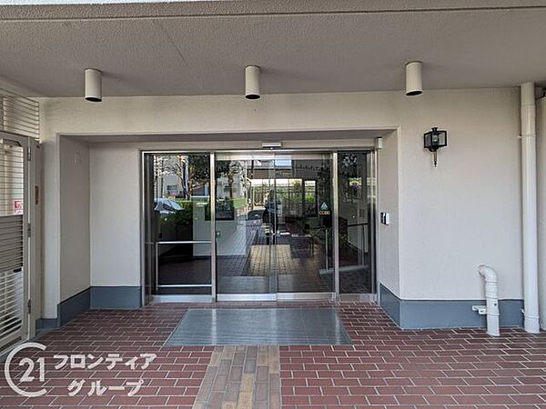 エントランスを拡大表示