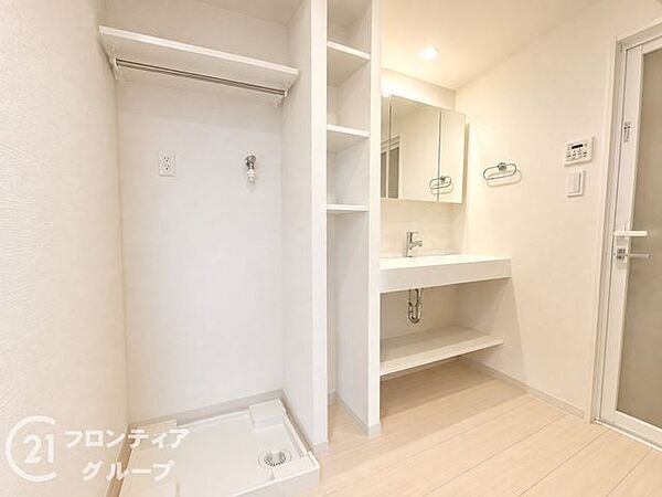 物件から受けた印象や、周辺の生活環境への疑問まで、気になることを何でも話してみてください。暮らしのイメージを一緒に整理していきましょう