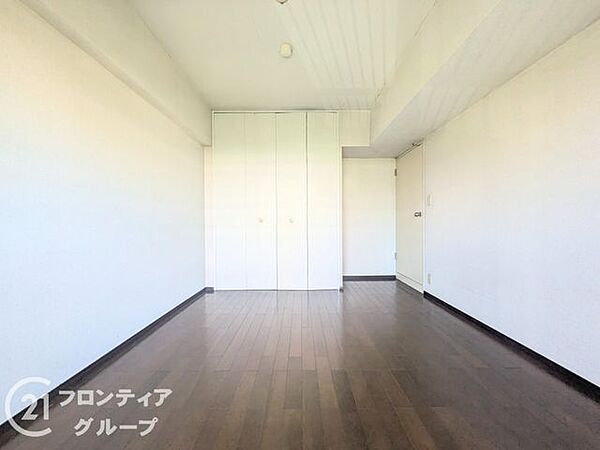 住まい選びは、価格や立地だけでなく、将来の暮らし方まで含めて考えることが大切です。今の段階で気になっていることを、まずスタッフに話してみてください