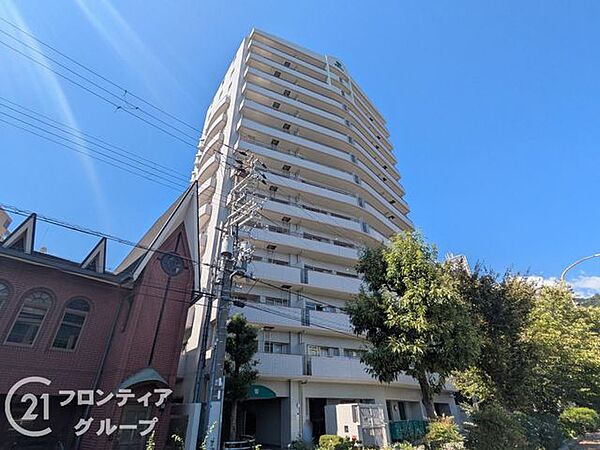 外観：328000690331