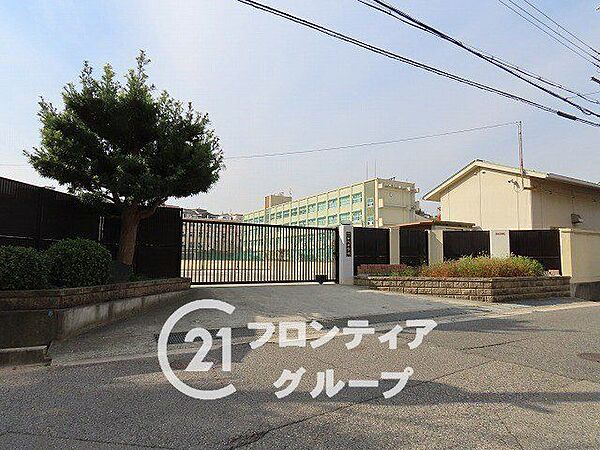 神戸市立西代中学校 徒歩22分。 1760m